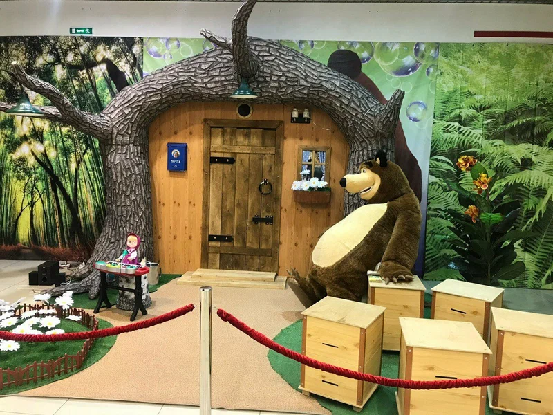 Выставка мультгероев